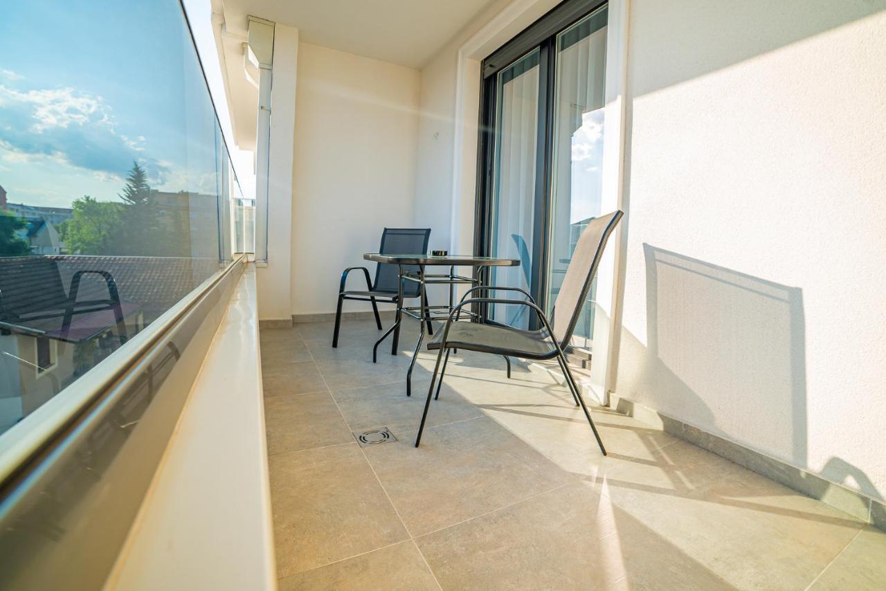 Zoe Apartment Novi Sad Extérieur photo